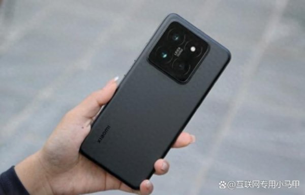 股票配资指数指南 4599元跌至2899元, 16G+512G+长焦三摄+50w无线充